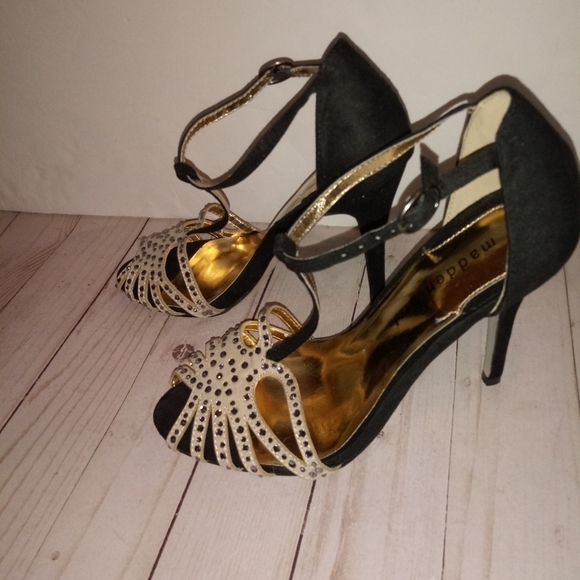 Madden girl T-strap nude and black open toe heels - Picture 4 of 15